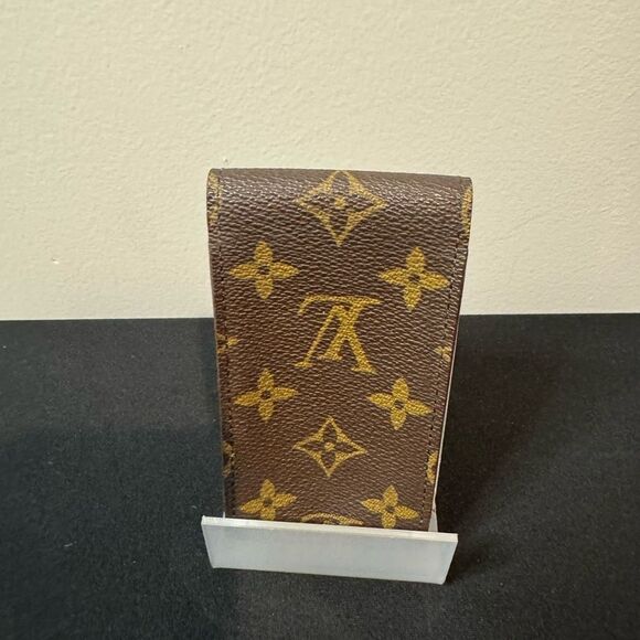 LOUIS VUITTON Monogram Etui Case - Picture 2 of 7